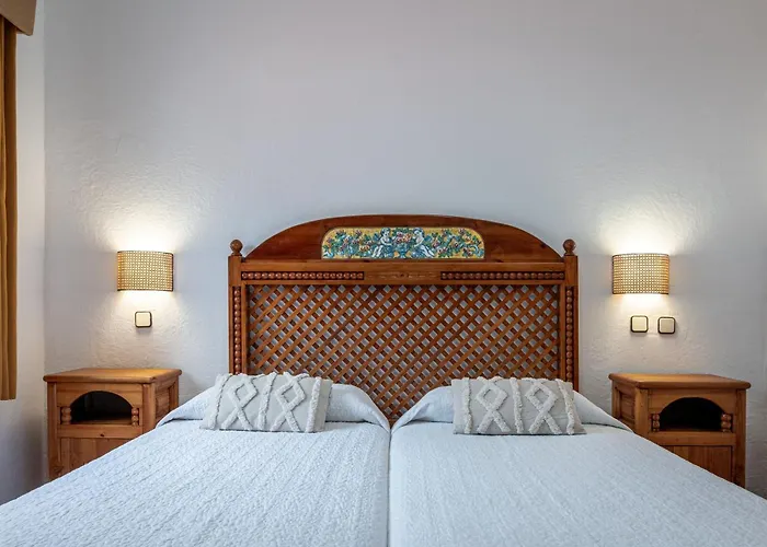 ホテル Rural El Refugio - Solo Adultos 3*